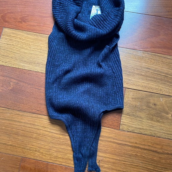 Free People sleeveless cowl neck bodysuit - Picture 3 of 8